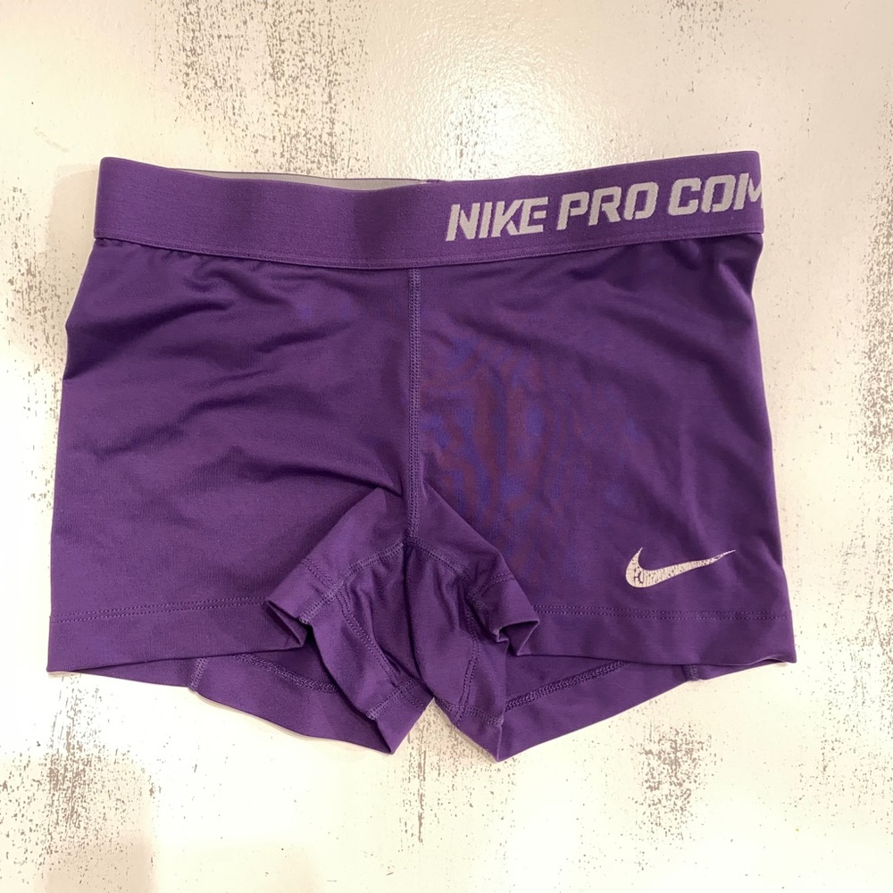 1x Nike Pro Spandex - Size Small